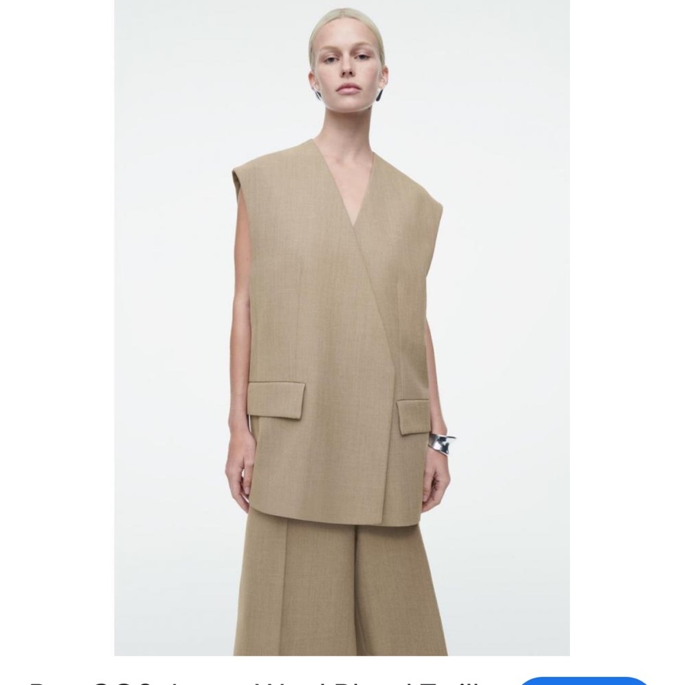 NWT! COS Tan Sport Coat with Modern Minimalist Design! Size 2! Gorgeous!